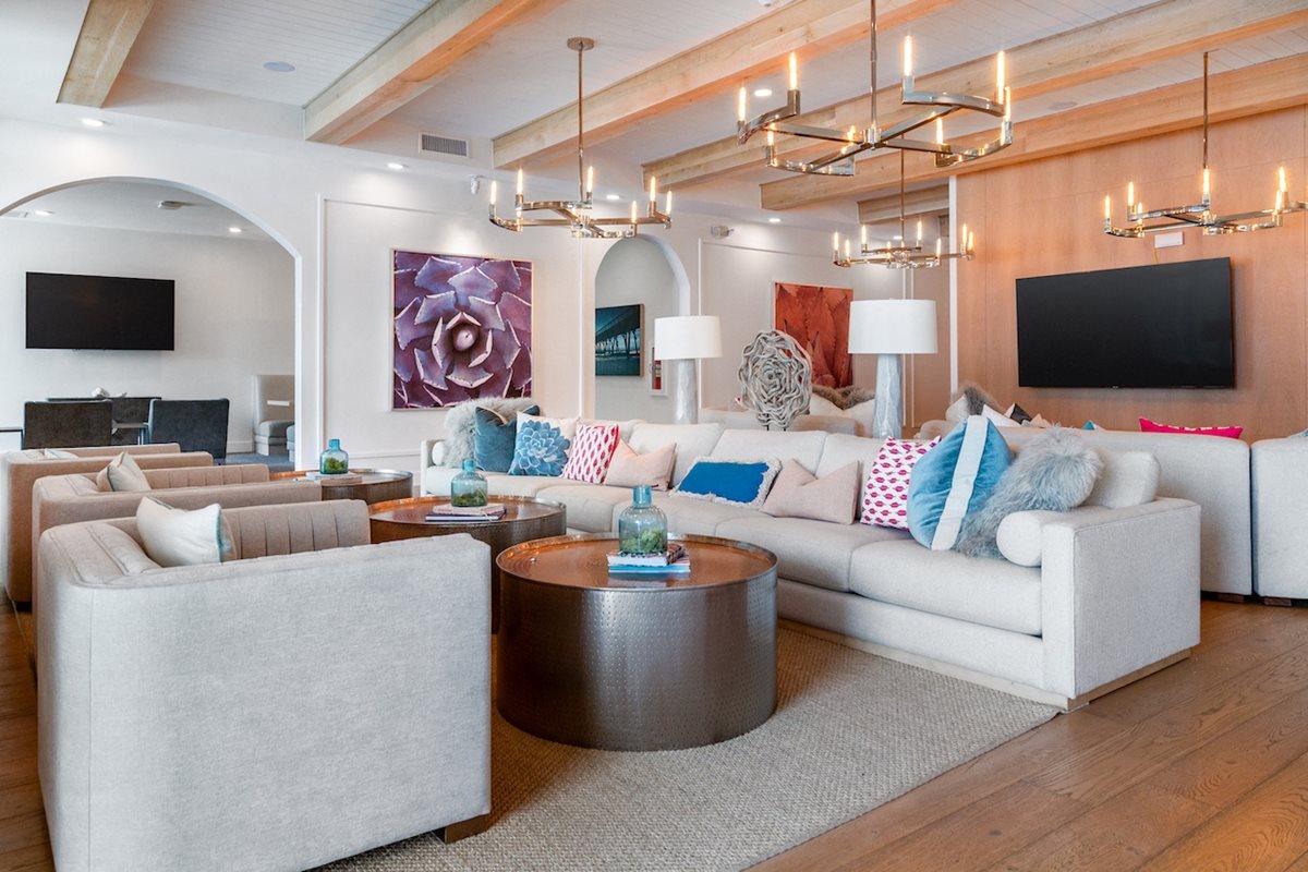 Oasis At Surfside Apartments